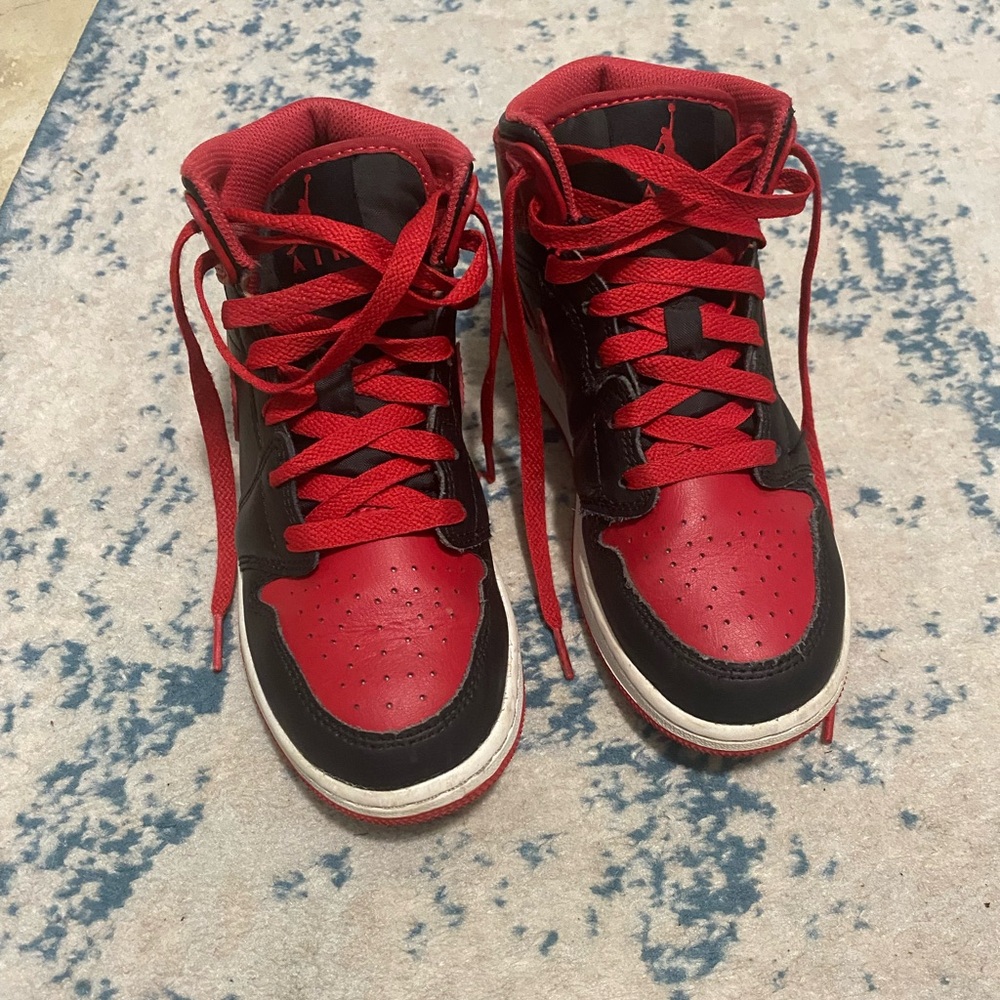 Boys Jordan shoes